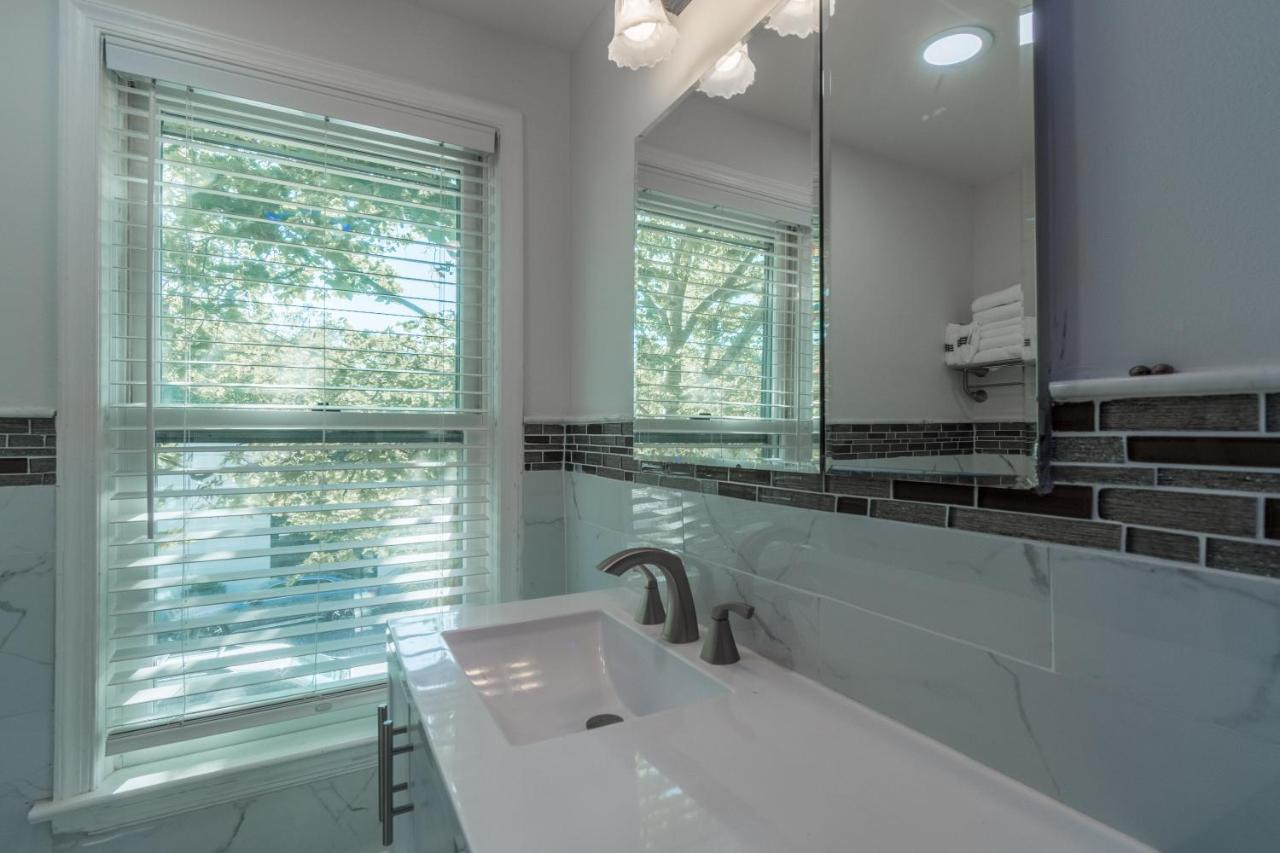 Luxurious Retreat, Parking, Restaurants, Near New Hope, 1Mile Delaware River Lambertville Exterior photo